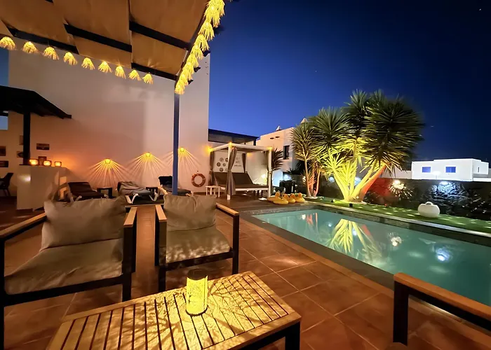 Casa De Pato * بلايا بلانكا